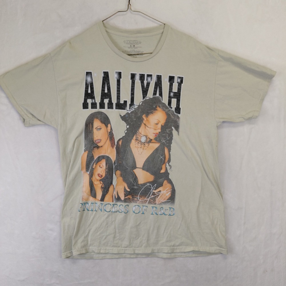 Aaliyah Princess of R&B Graphic T-Shirt Mens Small Tan Short Sleeve Cotton Tee